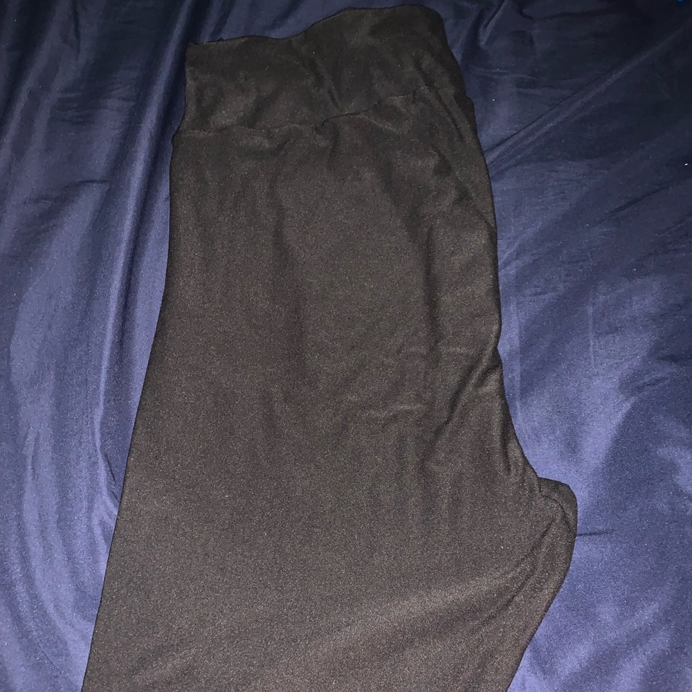 Lularoe solid black leggings tc2